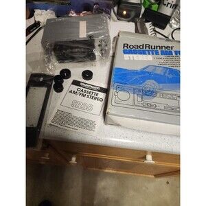 Sparkomatic SR35 AM/FM Stereo Radio with Cassette Roadrunner